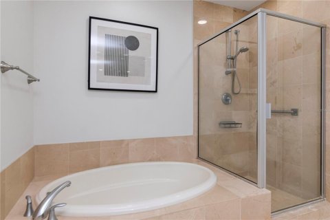 Copropriété à vendre à Tampa, Floride: 2 chambres, 115.38 m2 № 2430345 - photo 25