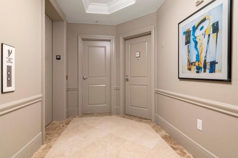 Copropriété à vendre à Tampa, Floride: 2 chambres, 115.38 m2 № 2430345 - photo 2