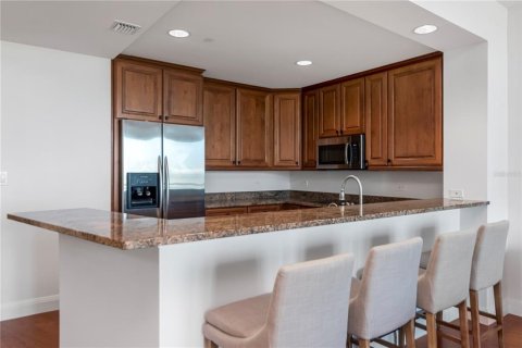 Copropriété à vendre à Tampa, Floride: 2 chambres, 115.38 m2 № 2430345 - photo 15