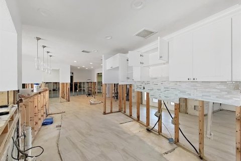 Купить виллу или дом в Сент-Пит-Бич, Флорида 7 комнат, 280.47м2, № 1854524 - фото 9