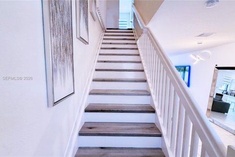 Townhouse in Hialeah, Florida 3 bedrooms, 122.63 sq.m. № 2044442 - photo 13