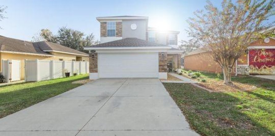 House in Oxford, Florida 4 bedrooms, 177.44 sq.m. № 2229478