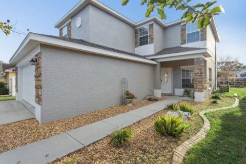 House in Oxford, Florida 4 bedrooms, 177.44 sq.m. № 2229478 - photo 2