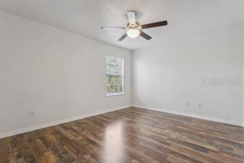 House in Oxford, Florida 4 bedrooms, 177.44 sq.m. № 2229478 - photo 14