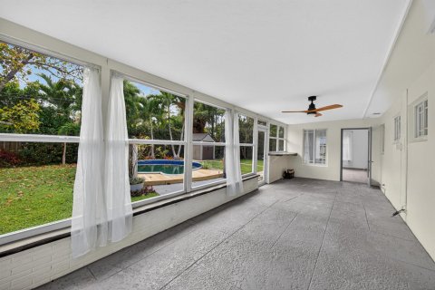House in Wilton Manors, Florida 3 bedrooms, 156.73 sq.m. № 2088410 - photo 20