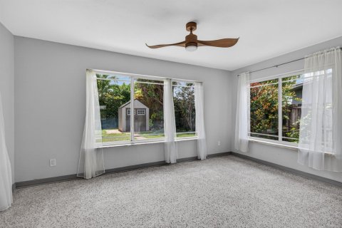 House in Wilton Manors, Florida 3 bedrooms, 156.73 sq.m. № 2088410 - photo 15