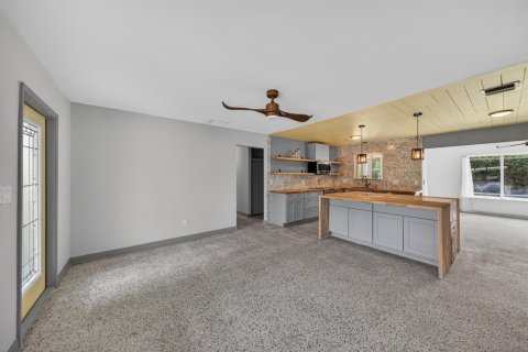 House in Wilton Manors, Florida 3 bedrooms, 156.73 sq.m. № 2088410 - photo 4