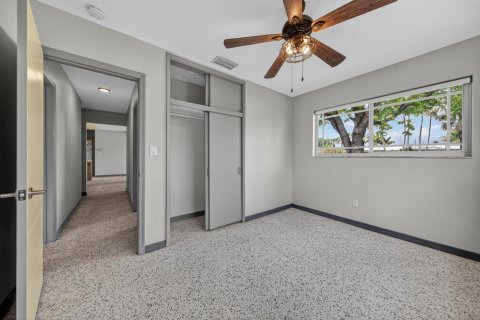 House in Wilton Manors, Florida 3 bedrooms, 156.73 sq.m. № 2088410 - photo 30