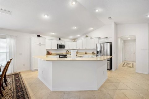 Casa en venta en The Villages, Florida, 3 dormitorios, 180.04 m2 № 2167329 - foto 12