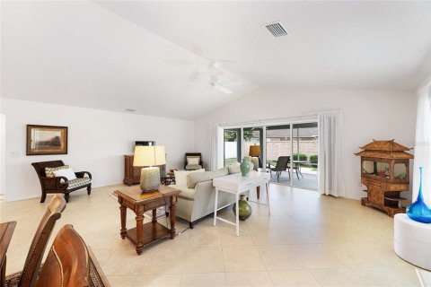 Casa en venta en The Villages, Florida, 3 dormitorios, 180.04 m2 № 2167329 - foto 9