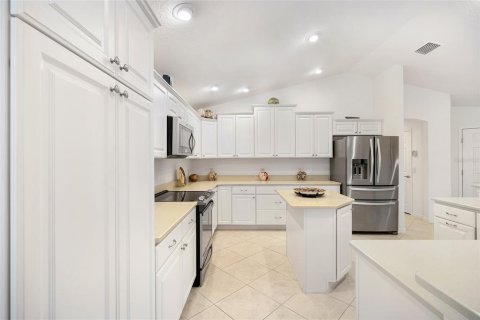 Casa en venta en The Villages, Florida, 3 dormitorios, 180.04 m2 № 2167329 - foto 15