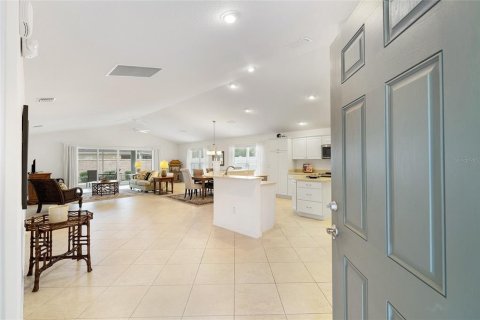 Casa en venta en The Villages, Florida, 3 dormitorios, 180.04 m2 № 2167329 - foto 7