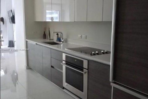 Copropriété à louer à Miami, Floride: 49.24 m2 № 1956687 - photo 2