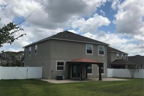 House in Kissimmee, Florida 4 bedrooms, 244.15 sq.m. № 2156267 - photo 2