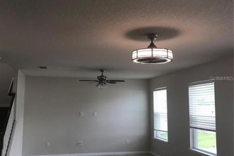 House in Kissimmee, Florida 4 bedrooms, 244.15 sq.m. № 2156267 - photo 7