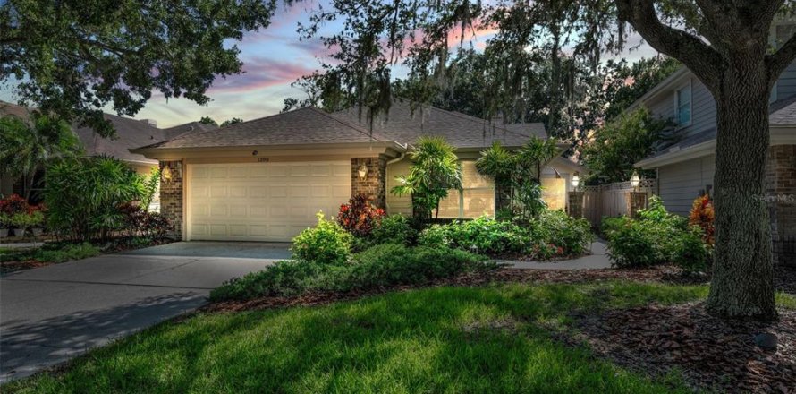 House in Oldsmar, Florida 3 bedrooms, 169.08 sq.m. № 1886396