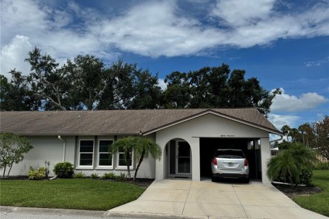Casa en venta en Sarasota, Florida, 2 dormitorios, 138.89 m2 № 1901233 - foto 2