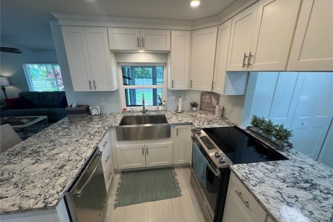 Casa en venta en Sarasota, Florida, 2 dormitorios, 138.89 m2 № 1901233 - foto 17