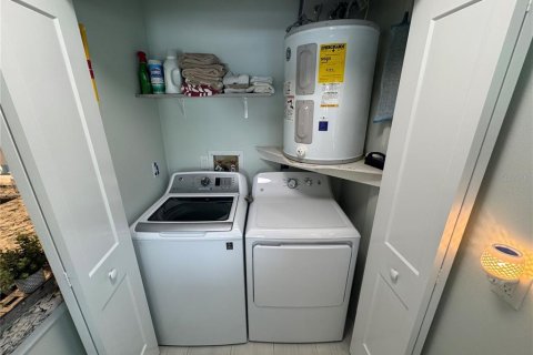 Casa en venta en Sarasota, Florida, 2 dormitorios, 138.89 m2 № 1901233 - foto 20