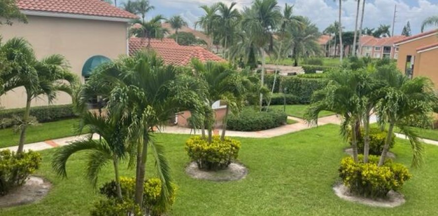 Condo in Lake Worth, Florida, 2 bedrooms № 1185591