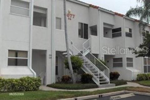 Condo in Saint Petersburg, Florida, 2 bedrooms  № 2226716