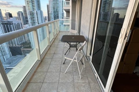 Condo in Miami, Florida, 1 bedroom  № 2052756 - photo 16