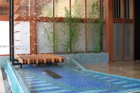 Condo in Miami, Florida, 1 bedroom  № 2052756 - photo 22