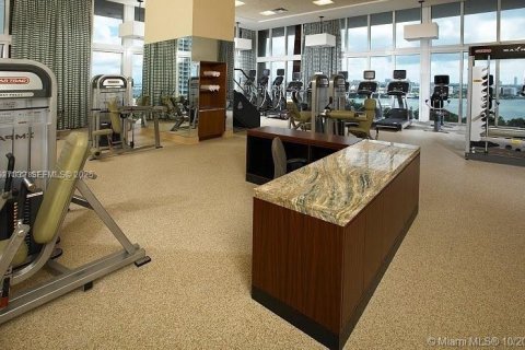 Condo in Miami, Florida, 1 bedroom  № 2052756 - photo 25