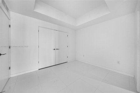 Condo in Miami, Florida, 1 bedroom № 2081753 - photo 17