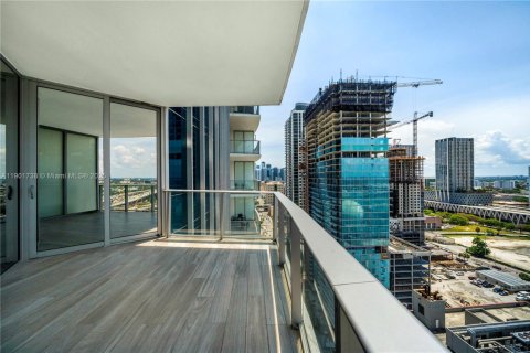Condo in Miami, Florida, 1 bedroom № 2081753 - photo 27