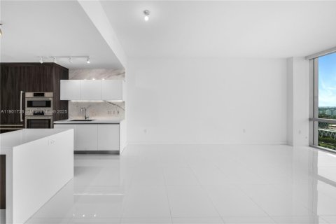 Condo in Miami, Florida, 1 bedroom № 2081753 - photo 20