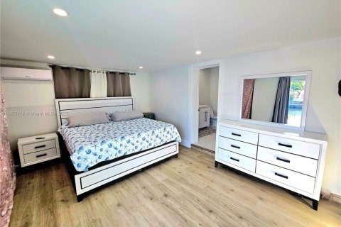 Casa en venta en Fort Lauderdale, Florida, 3 dormitorios, 117.8 m2 № 2022904 - foto 21