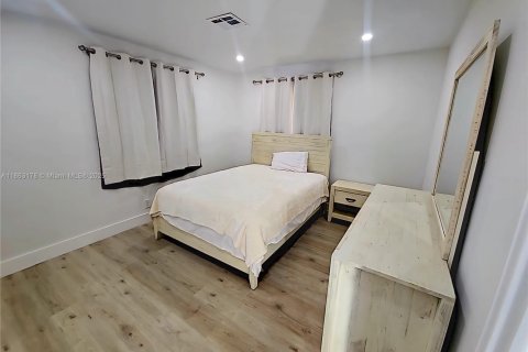 Casa en venta en Fort Lauderdale, Florida, 3 dormitorios, 117.8 m2 № 2022904 - foto 26