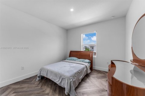Купить таунхаус в Хомстед, Флорида 3 спальни, 143.26м2, № 2077374 - фото 11