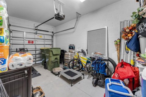 Купить таунхаус в Хомстед, Флорида 3 спальни, 143.26м2, № 2077374 - фото 18