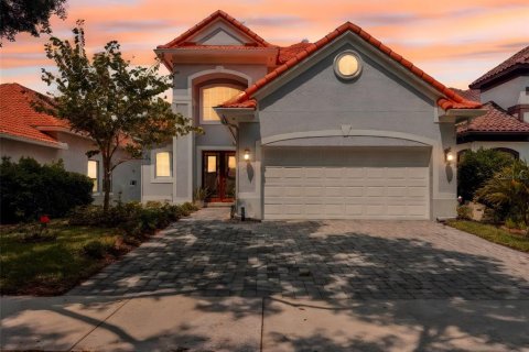 House in Orlando, Florida 5 bedrooms, 417.5 sq.m. № 1690305 - photo 3