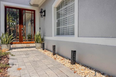 House in Orlando, Florida 5 bedrooms, 417.5 sq.m. № 1690305 - photo 6