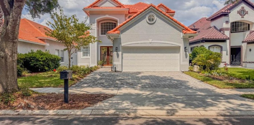 House in Orlando, Florida 5 bedrooms, 417.5 sq.m. № 1690305