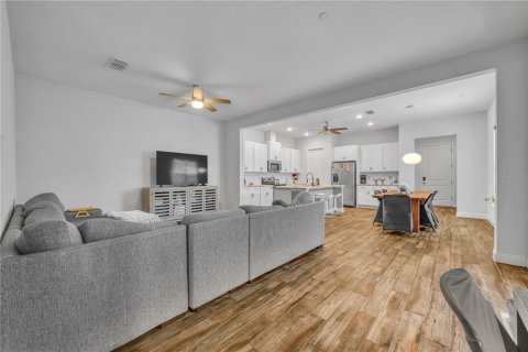 Adosado en venta en Orlando, Florida, 3 dormitorios, 190.45 m2 № 2157106 - foto 5