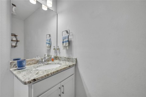 Adosado en venta en Orlando, Florida, 3 dormitorios, 190.45 m2 № 2157106 - foto 12