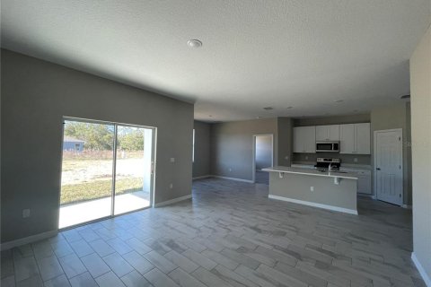 Villa ou maison à louer à Ocklawaha, Floride: 3 chambres, 143.35 m2 № 1835029 - photo 7