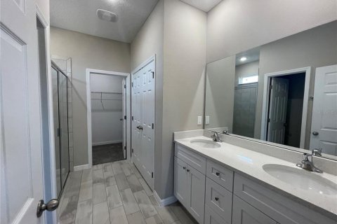 Villa ou maison à louer à Ocklawaha, Floride: 3 chambres, 143.35 m2 № 1835029 - photo 3