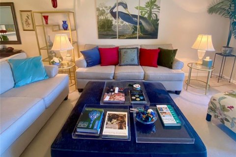 Condo in Sarasota, Florida, 2 bedrooms  № 2149641 - photo 3