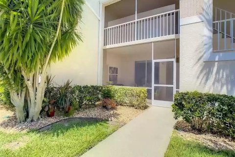 Condo in Sarasota, Florida, 2 bedrooms  № 2149641