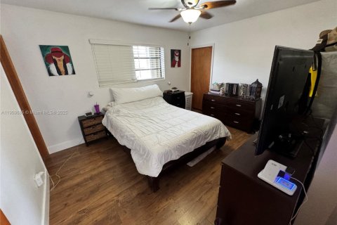 Villa ou maison à louer à Cutler Bay, Floride: 4 chambres, 125.6 m2 № 1965375 - photo 5