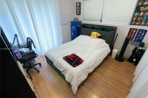 Villa ou maison à louer à Cutler Bay, Floride: 4 chambres, 125.6 m2 № 1965375 - photo 7