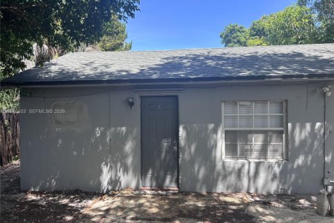 Villa ou maison à louer à Miami, Floride: 1 chambre, 74.32 m2 № 1997352 - photo 9