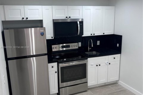 Villa ou maison à Miami, Floride 1 chambre, 74.32 m2 № 1997352