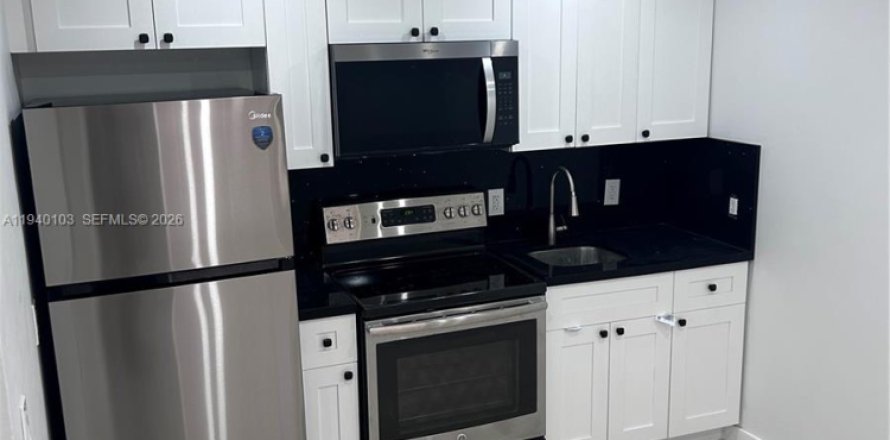 Villa ou maison à Miami, Floride 1 chambre, 74.32 m2 № 1997352