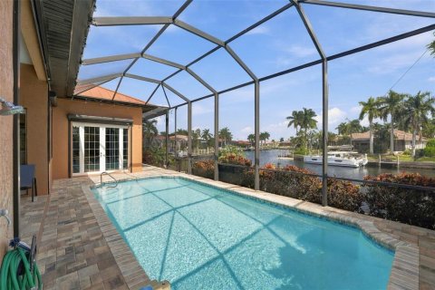 House in Punta Gorda, Florida 3 bedrooms, 256.69 sq.m. № 2425264 - photo 22